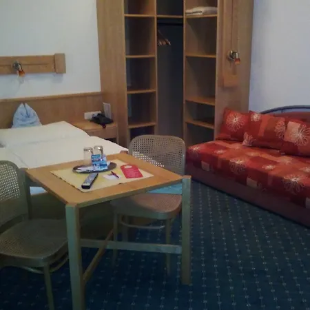 Zum Goldenen Hirschen