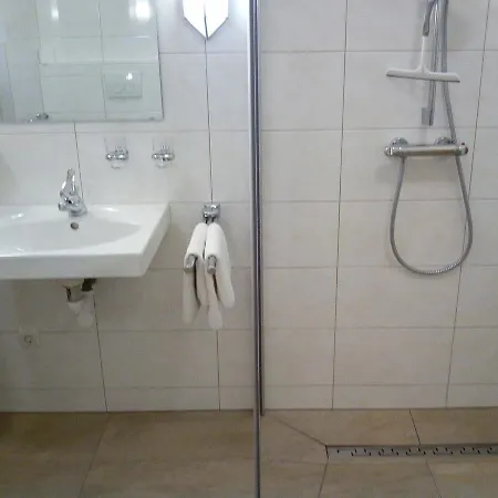 Zum Goldenen Hirschen 3*
