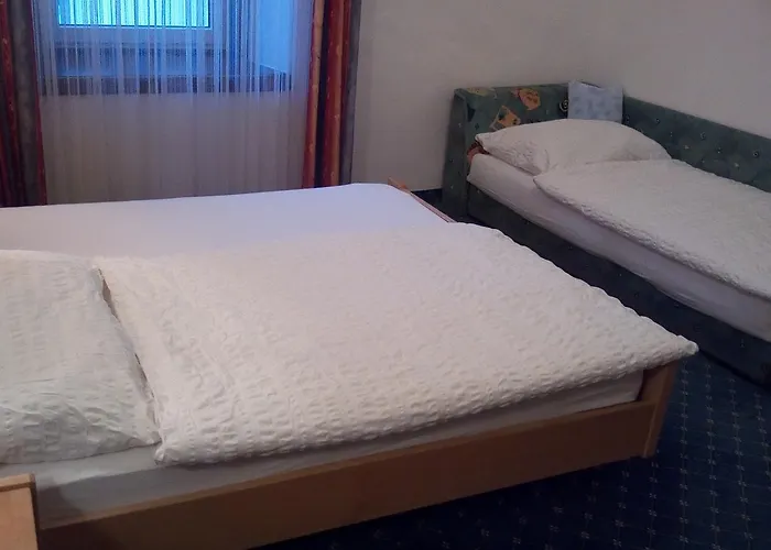 Zum Goldenen Hirschen 3*