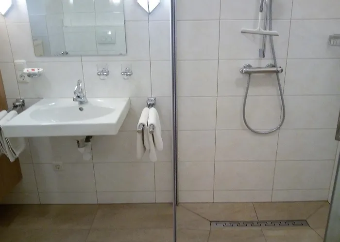 Zum Goldenen Hirschen 3*